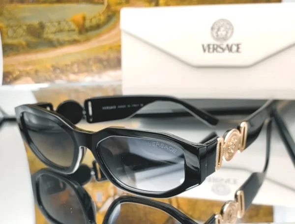 Versace Medusa - Imagen 2